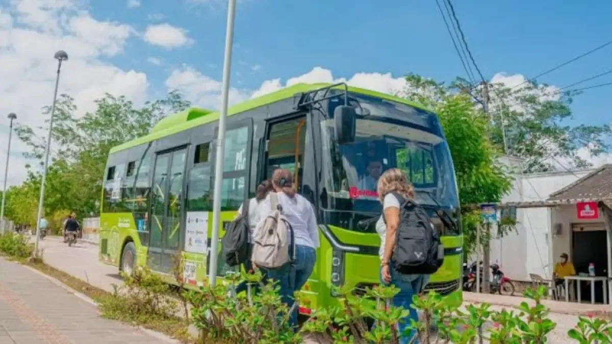 Sincelejo comienza una nueva era en el servicio público de transporte de pasajeros con cero tarifas para los estudiantes

 – Tinta clara