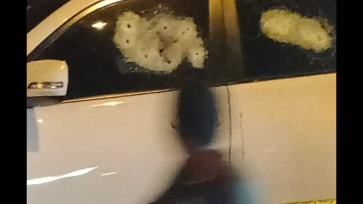 ¿Qué hay detrás del asesinato de un hombre por asistentes armados con rifle en la cerca del distrito de Aguablanca, en el este de Cali?

 – Tinta clara