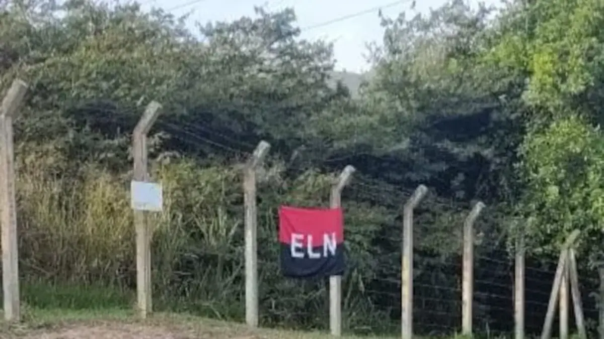 Muestran un dispositivo de seguridad fuerte con el ejército después de la aparición de la bandera de Eln en la reconocida subestación de energía de PiedeCuesta

 – Tinta clara