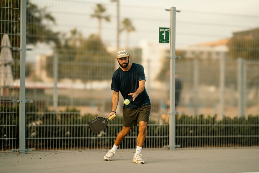 Hay un deporte que coloniza miles de canchas de tenis en los Estados Unidos y se expande fuertemente en España: Pickleball

 – Tinta clara
