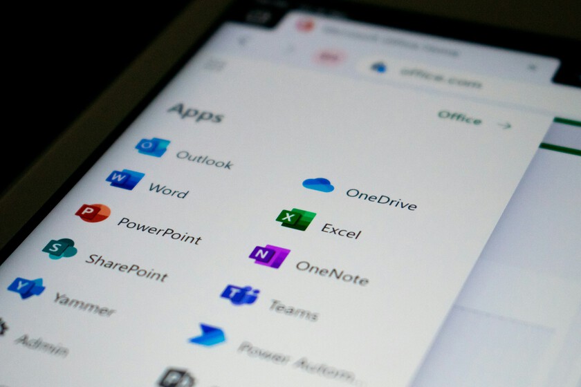 Microsoft 365 tendrá versiones más baratas en todo el mundo. Es el resultado de la presión antimonopolio de la Comisión Europea.

 – Tinta clara