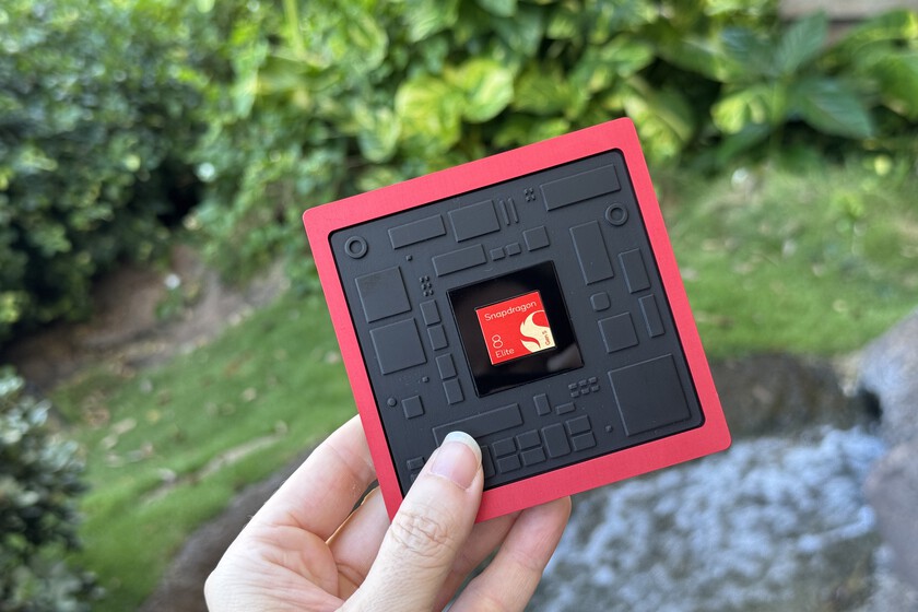Qualcomm Snapdragon 8 Elite Gen 5, Características y tarjeta técnica

 – Tinta clara
