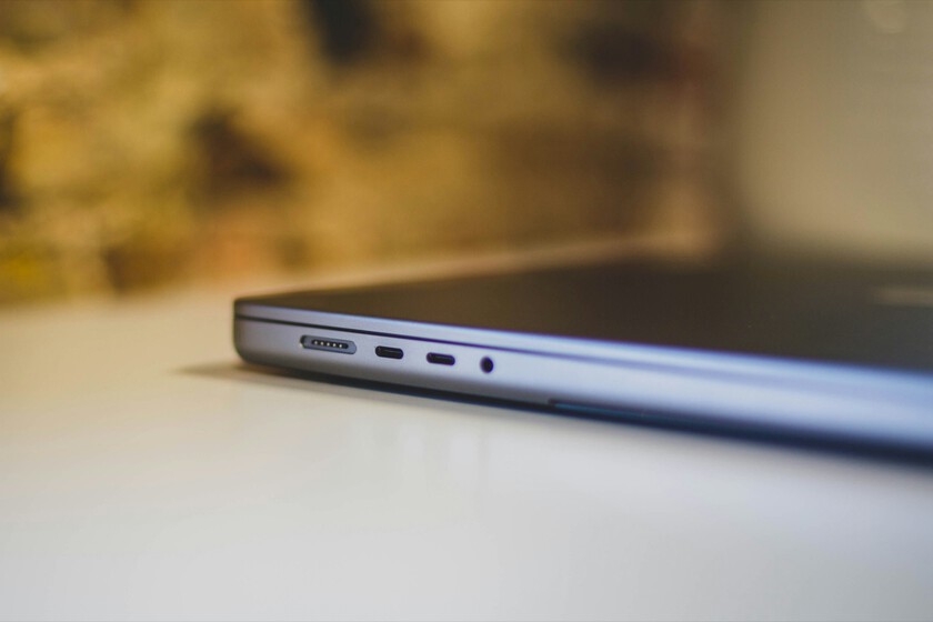 Los puertos USB-A no van a desaparecer, así que, por favor, los fabricantes, dejen de eliminarlos de su equipo

 – Tinta clara