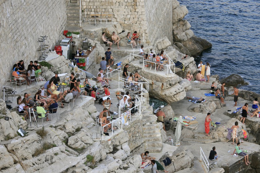 Dubrovnik temía convertirse en el nuevo Barcelona, ​​por lo que ha llegado más lejos que nadie para fulmar el turismo de masas

 – Tinta clara