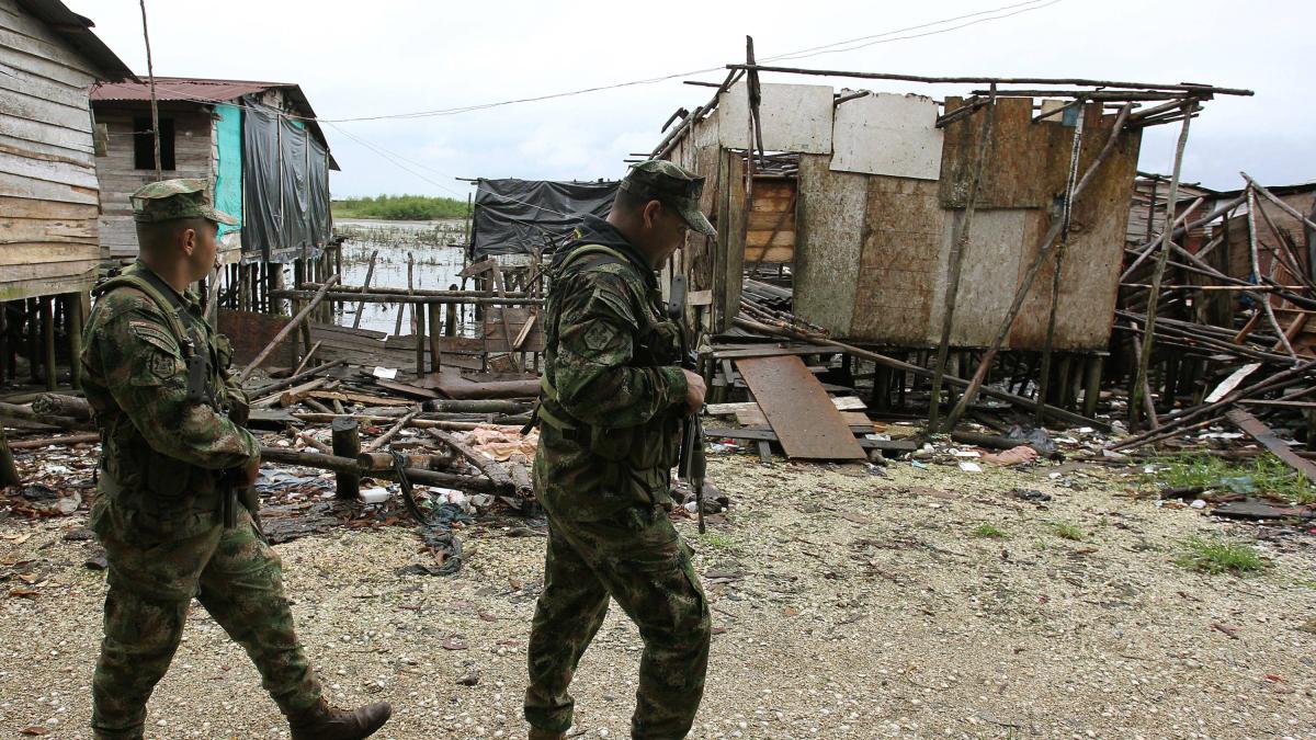 ¿Quiénes son los dos presuntos actores criminales capturados en el área rural de Buenaventura? Estarían relacionados con el Eln y ‘Los Shottas’

 – Tinta clara