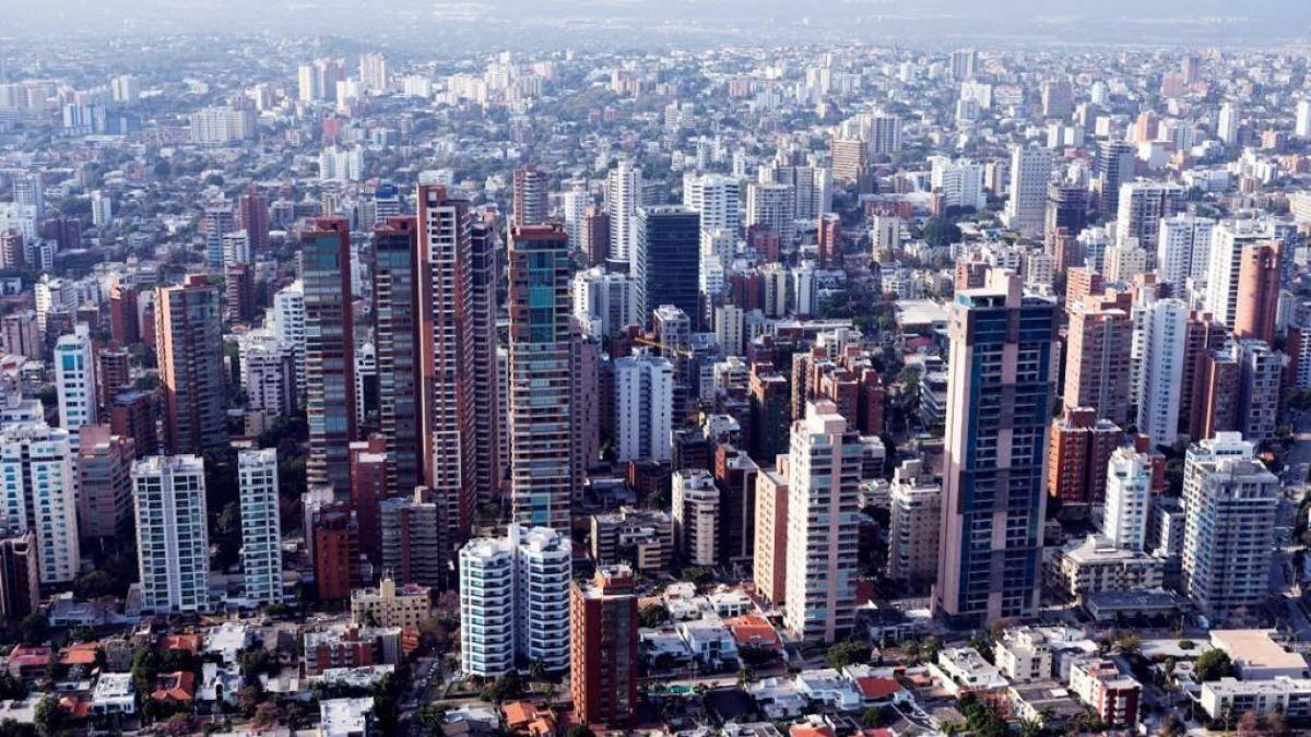 Barranquilla identifica 1.300 predios informales con IA y moderniza su catastro

 – Tinta clara