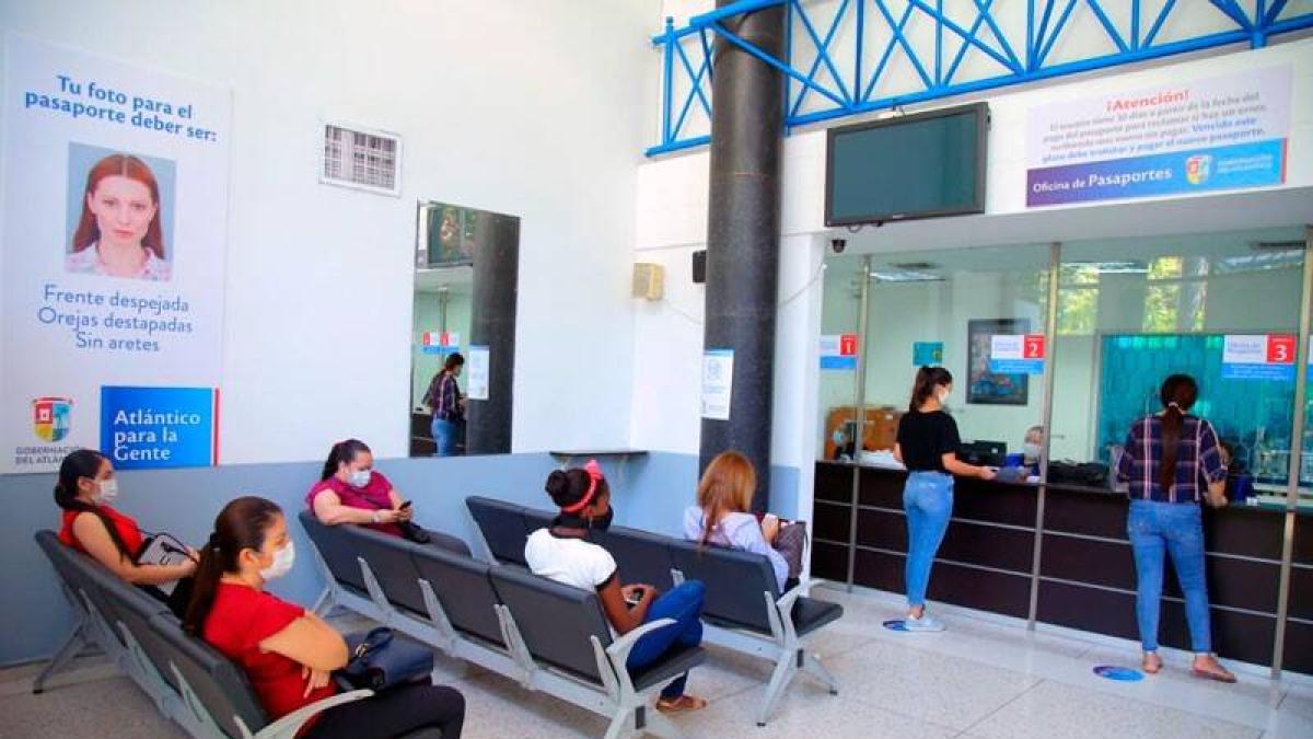 La Oficina de Pasaportes Atlántico suspende sus servicios para la falla tecnológica nacional en el sistema del Ministerio de Relaciones Exteriores

 – Tinta clara