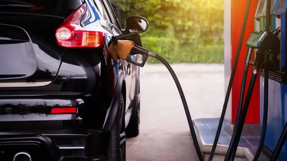 ¿Cómo permanecería el precio de la gasolina con la nueva reforma fiscal que el gobierno ha habitado en el Congreso?

 – Tinta clara
