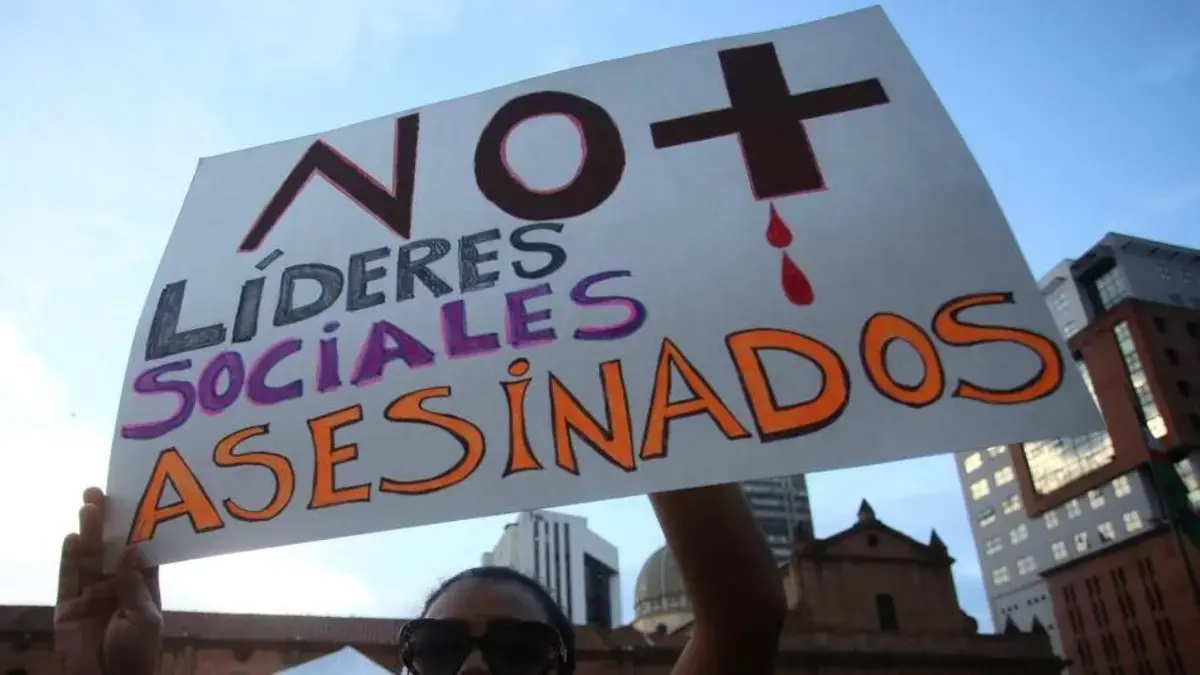 Amenazan a los líderes políticos y sociales de Antioquia | ¿Quién es el concejal que señaló que UNP retiraría su única protección: un chaleco a prueba de balas?

 – Tinta clara