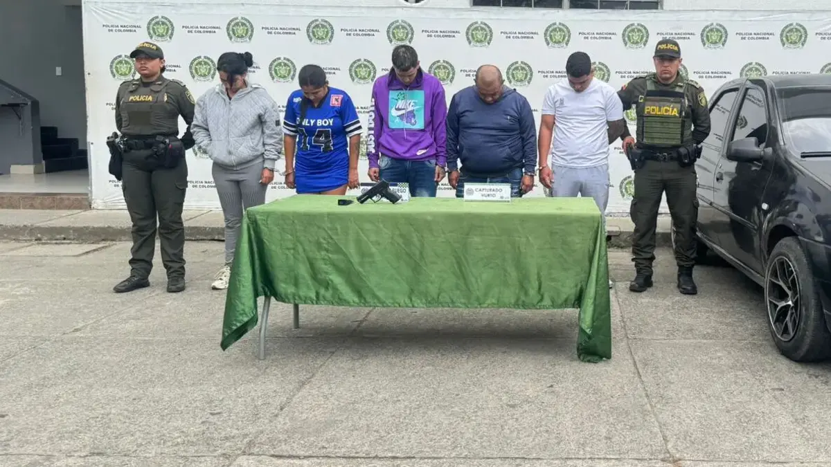 Crimen en Tuluá

 – Tinta clara
