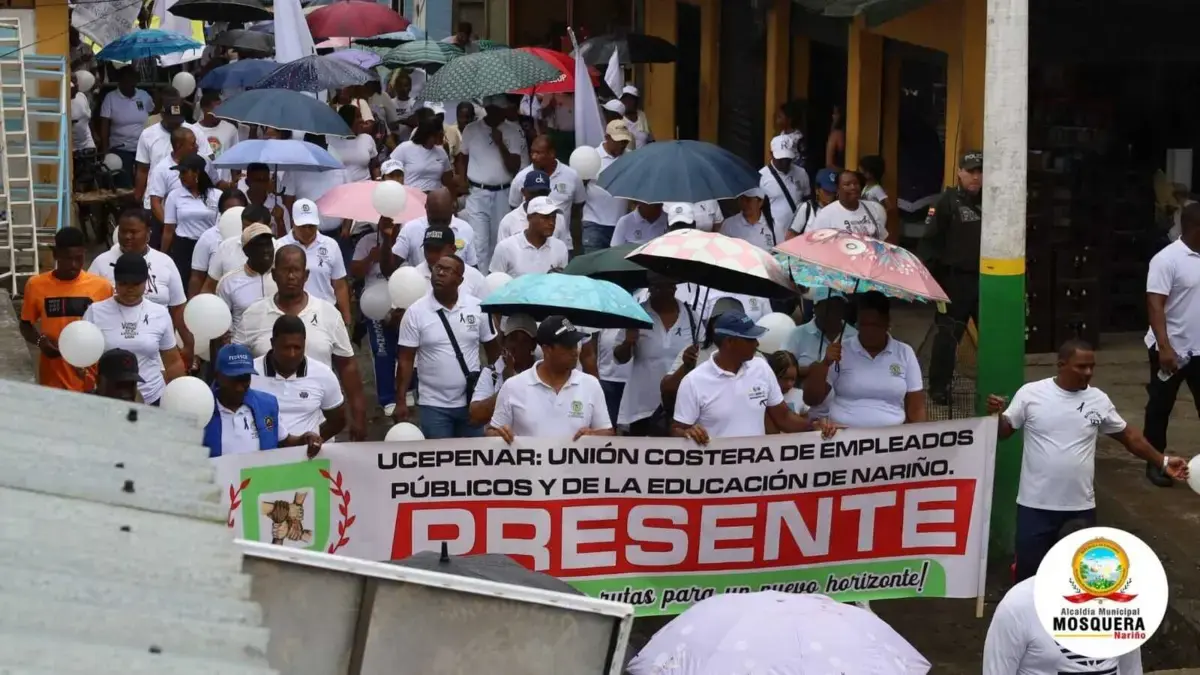 Los habitantes de Mosquera, Nariño, demuestran que lloran por la justicia después de la muerte del líder social Luis Fernando Sánchez en un bote

 – Tinta clara