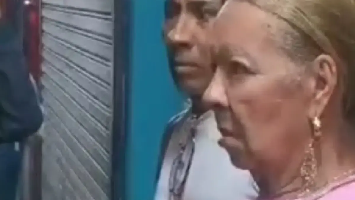 Estaba dedicado a la trata de personas en menores.

 – Tinta clara