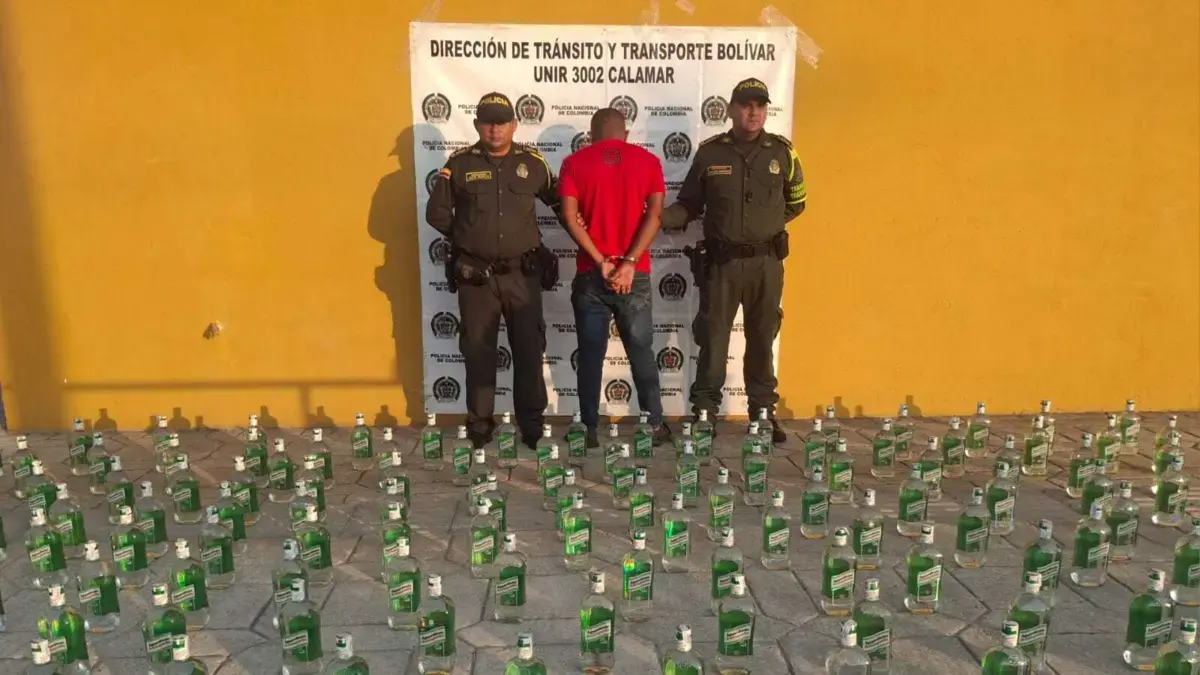 La policía toma 260 botellas de licor de contrabando en Bolívar, valoradas en $ 14.5 millones, cuando se iban a distribuir en el Mompox Festijazz

 – Tinta clara