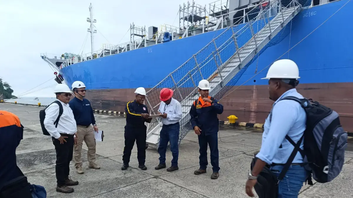 50,000 barriles de gasolina llegan al intercomunicador para garantizar el suministro de combustible en la región

 – Tinta clara