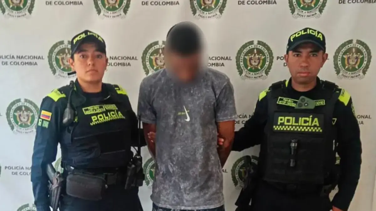 Así, el alias Tombo cayó, uno de los criminales más buscados en Chocó, que fue capturado en un vecindario popular en Medellín

 – Tinta clara