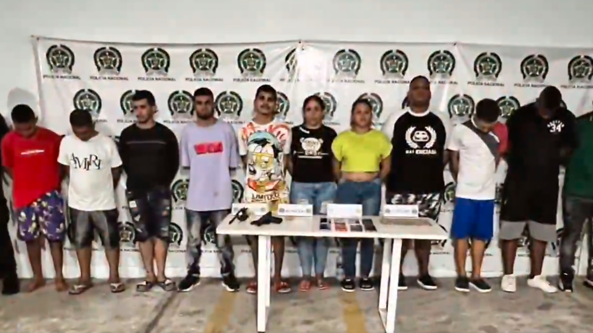 Las 45 notas judiciales acumuladas acumuladas

 – Tinta clara