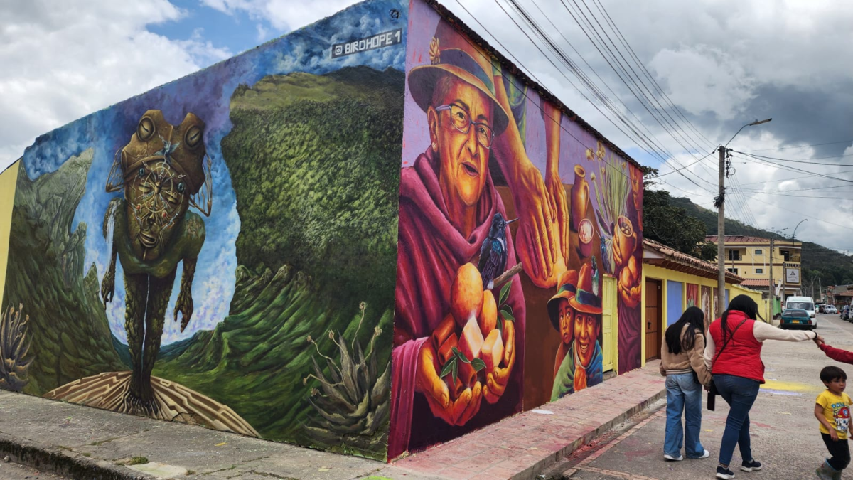 La gente de Boyacense que se convirtió en una galería de arte abierta en el primer muralismo ‘Boyacá Festival Pinta Grande’

 – Tinta clara
