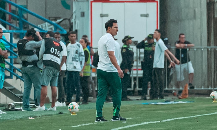 Nacional tomó una decisión sobre el futuro de Diego Arias: Oficial

 – Tinta clara