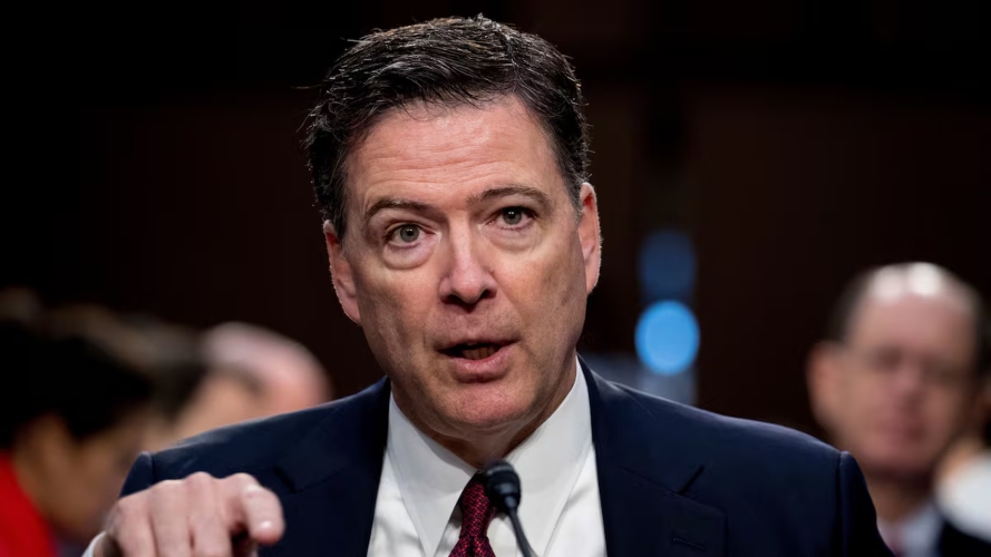 El Departamento de Justicia de Trump imputa al ex director del FBI James Comey – 

 – Tinta clara