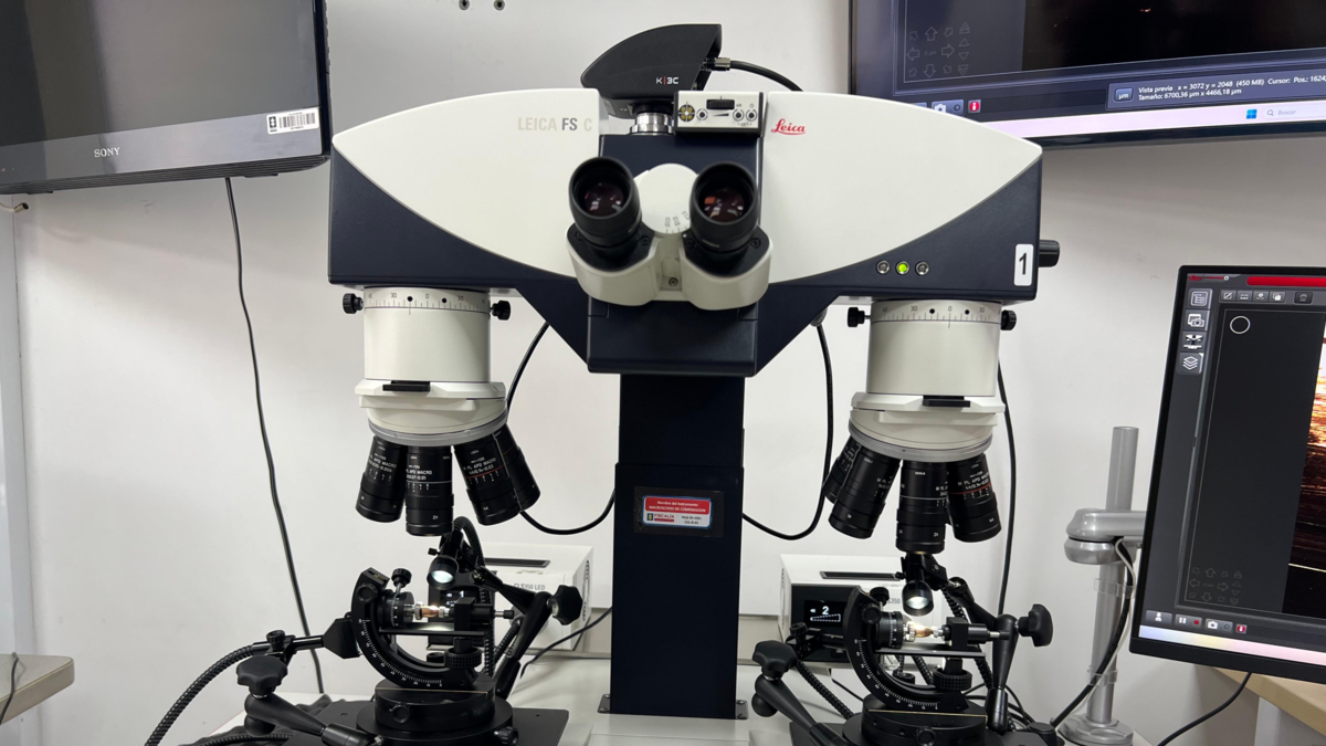 Esta es el macroscopio de comparación balística, la herramienta tecnológica moderna que permitirá optimizar la aclaración de crímenes en Cali

 – Tinta clara