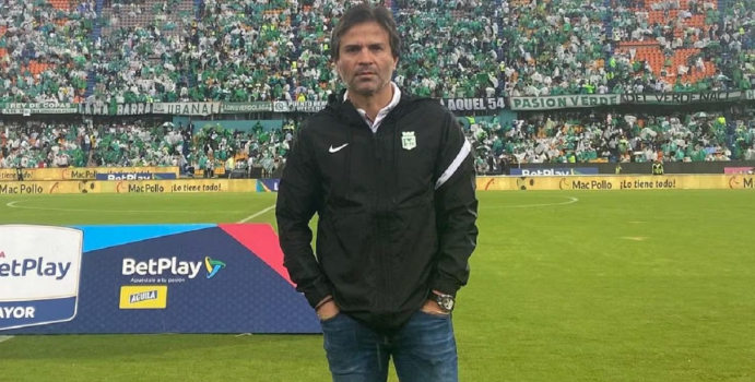 Humberto Arias critica la presencia de Benjamín Romero en el Estadio Cali

 – Tinta clara