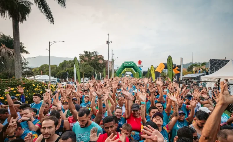 Maratón Medellín 2025 | Más de 27,000 corredores de 45 países se miden en las diferentes competiciones del evento: generaría más de $ 57 mil millones

 – Tinta clara