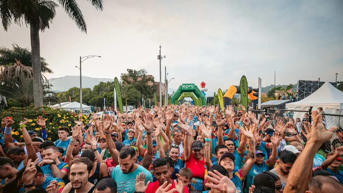 Maratón Medellín 2025 | Más de 27,000 corredores de 45 países se miden en las diferentes competiciones del evento: generaría más de $ 57 mil millones

 – Tinta clara