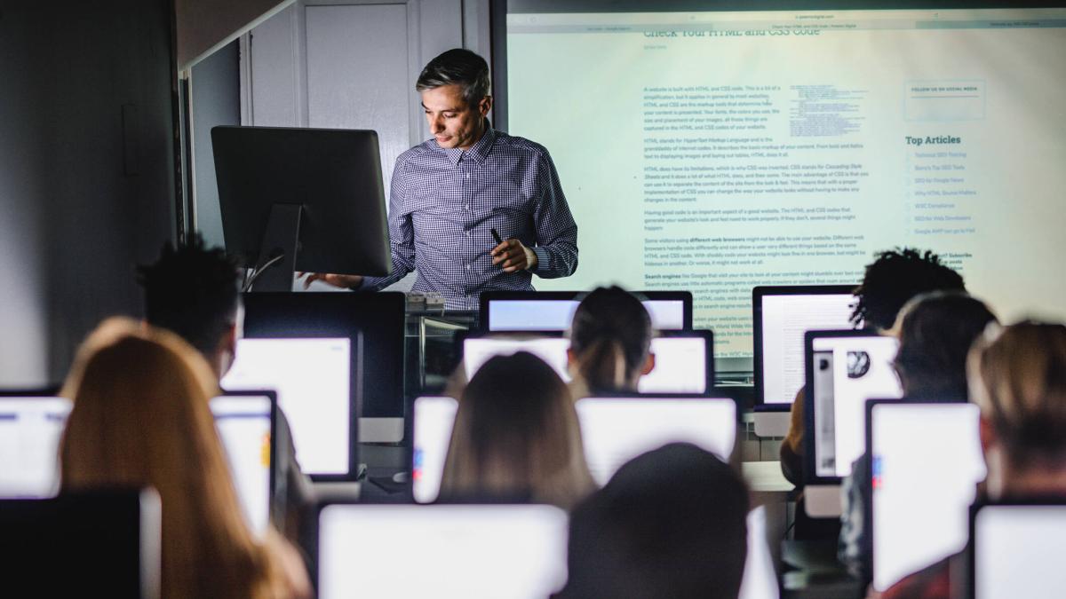 Permiten 400 becas con descuentos de hasta 80%, es con entidades internacionales para personas que viven en Santander

 – Tinta clara