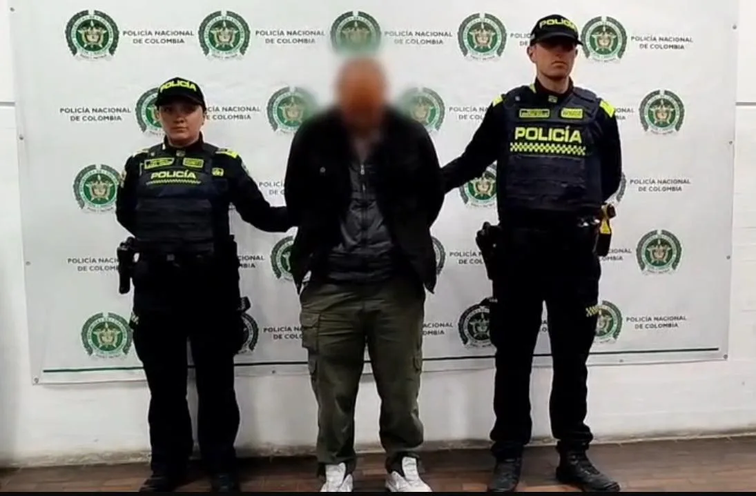 Un hombre supuestamente robó perros y los abusó sexualmente, 

 – Tinta clara
