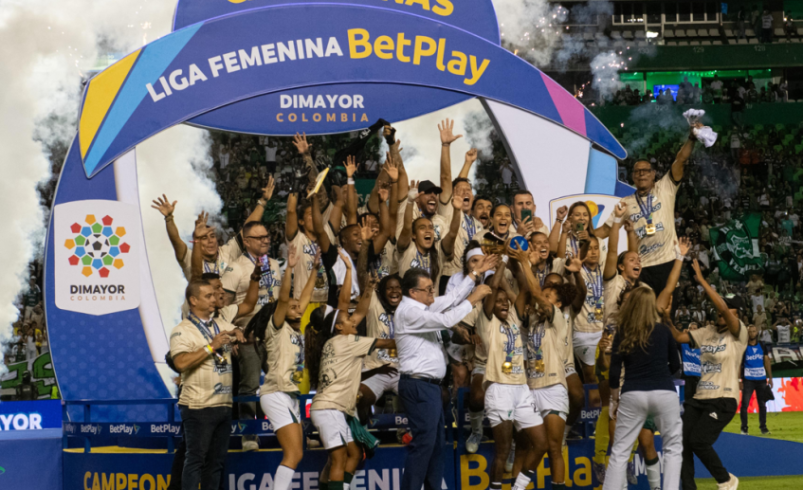Deportivo Cali se convirtió en campeón de la liga femenina Betplay Dimayor 2025 después de vencer a Santa Fe en los penaltis – 

 – Tinta clara