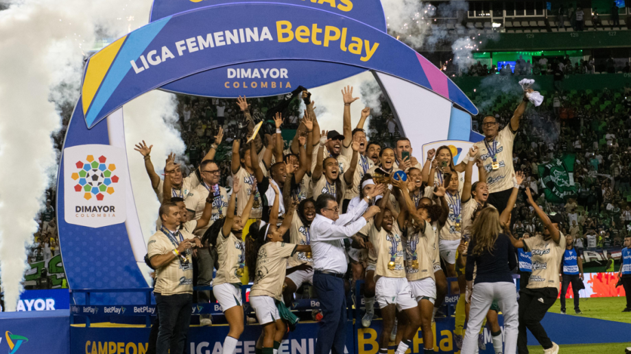 Deportivo Cali se convirtió en campeón de la liga femenina Betplay Dimayor 2025 después de vencer a Santa Fe en los penaltis – 

 – Tinta clara