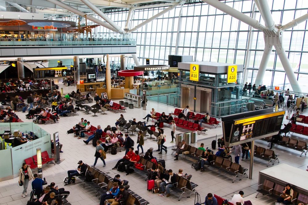 Los ataques cibernéticos en los aeropuertos europeos causan caos en vuelos y equipaje – 

 – Tinta clara