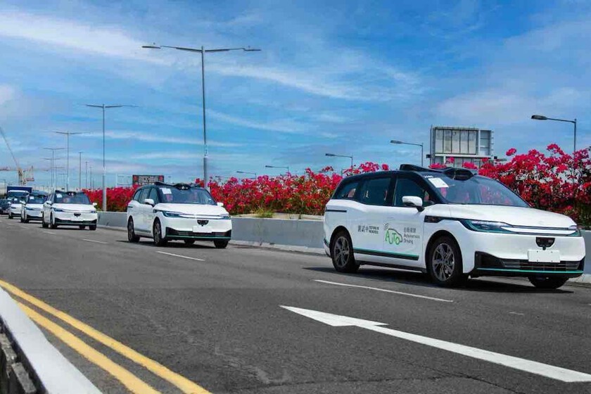 El que tiene autos autónomos

 – Tinta clara