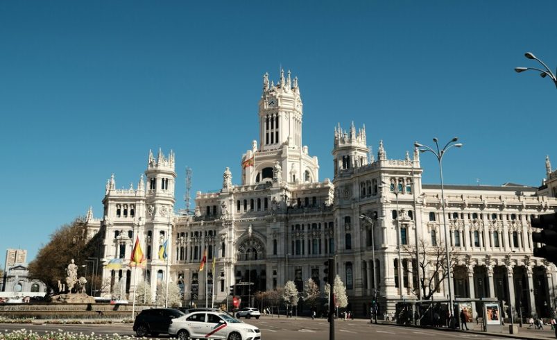 Madrid se ha llenado de grandes fortunas y no es casualidad: ha sabido jugar sus cartas fiscales mejor que nadie

 – Tinta clara