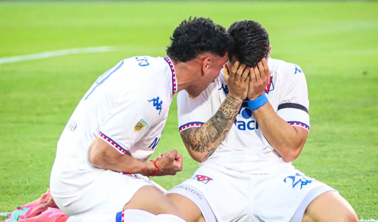 Gol con el alma: Nacho Russo anotó en Rosario y se lo dedicó a su padre, Miguel Ángel Russo – EXTRA

 – Tinta clara