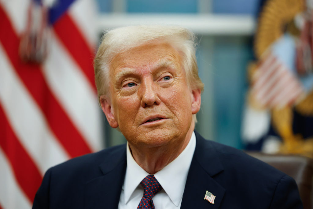 Trump asegura que “Maduro no quiere joder a Estados Unidos” y ofreció recursos naturales de Venezuela – EXTRA

 – Tinta clara