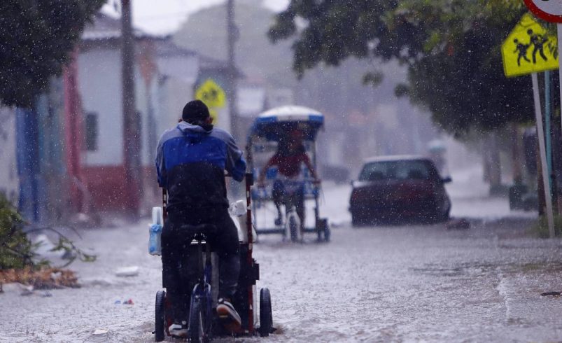 Ideam mantiene vigilancia por onda tropical AL98 con potencial ciclónico que podría afectar el Caribe colombiano en los próximos días

 – Tinta clara