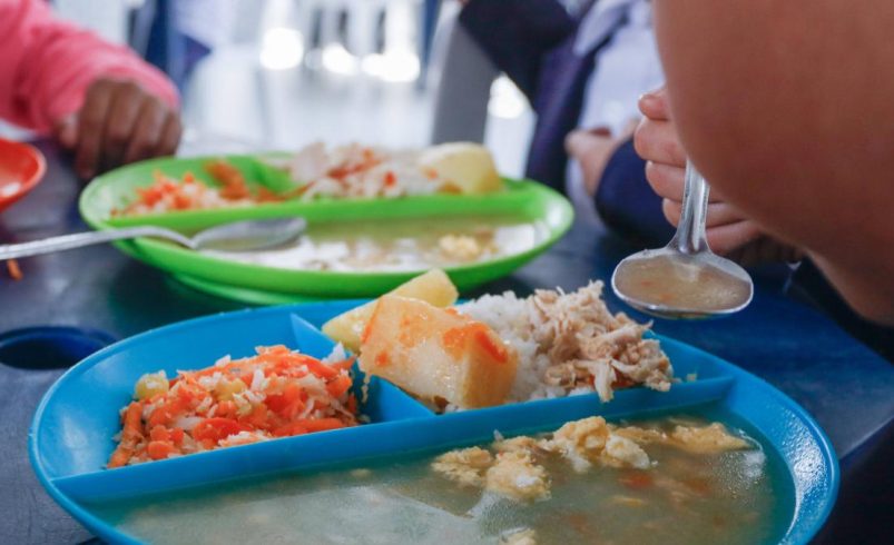 Hospital San Pedro de Urabá atendió a 37 niños por intoxicación masiva presuntamente con almuerzo PAE

 – Tinta clara