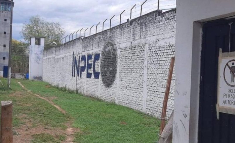 INPEC anunció que tomará medidas extraordinarias para proteger a sus funcionarios después de actos recientes de violencia en las cárceles.

 – Tinta clara