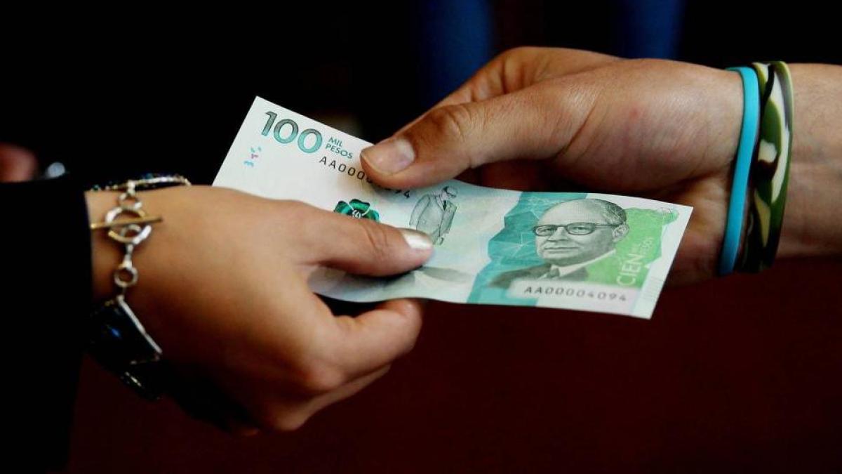 El Ministro de Finanzas confirmó que habría un mayor aumento en la inflación en el salario de los trabajadores Colombia

 – Tinta clara