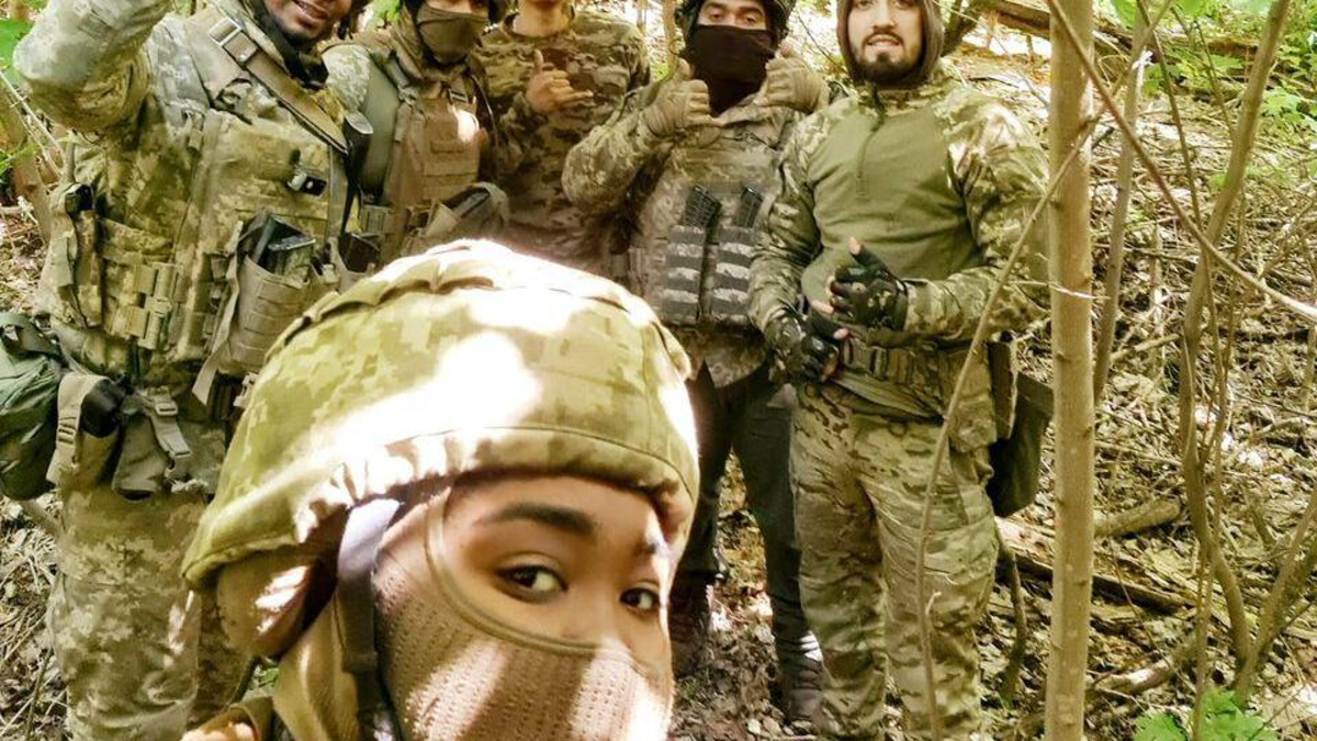 Graban videos y solicitan ayuda al gobierno de Petro para regresar a Colombia.

 – Tinta clara