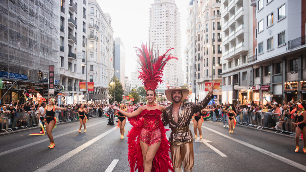 El carnaval ’44’ cruzó el océano para ser aplaudido en el desfile hispano en Madrid, España

 – Tinta clara