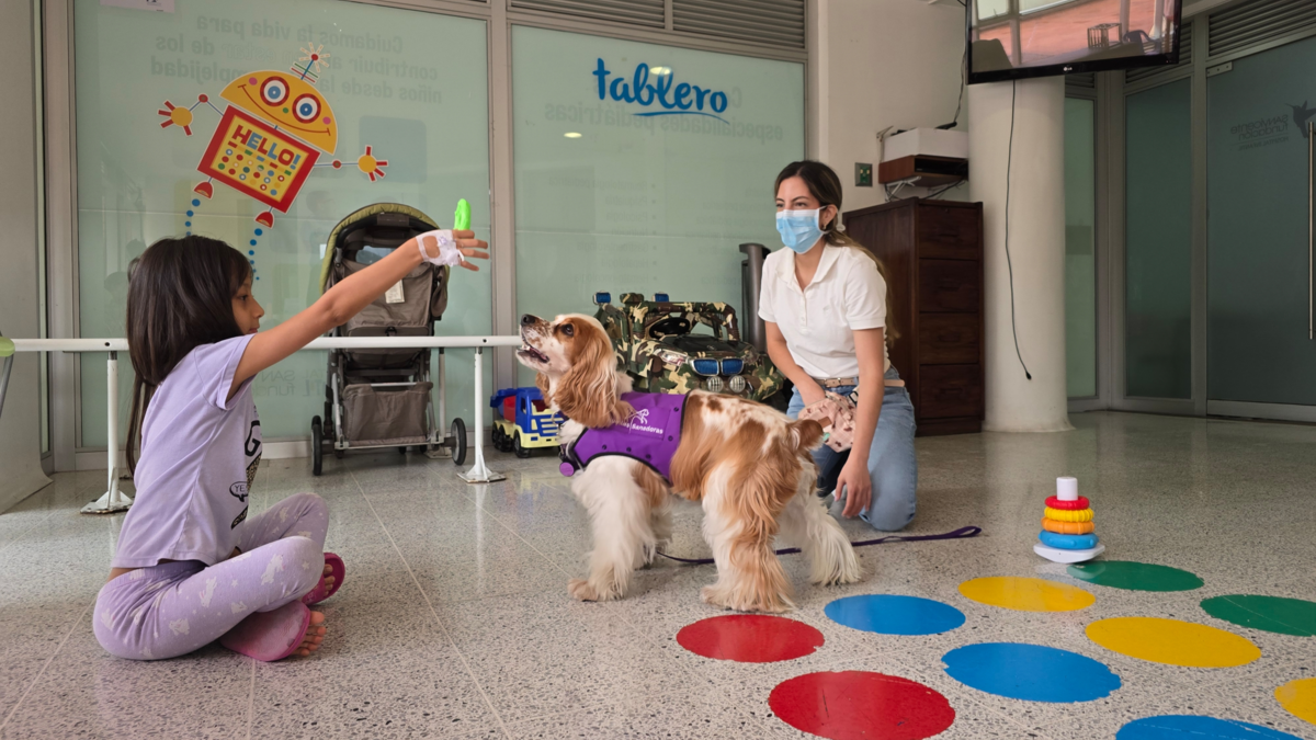 Medellín tiene el primer programa de rehabilitación con perros para pacientes quemados

 – Tinta clara