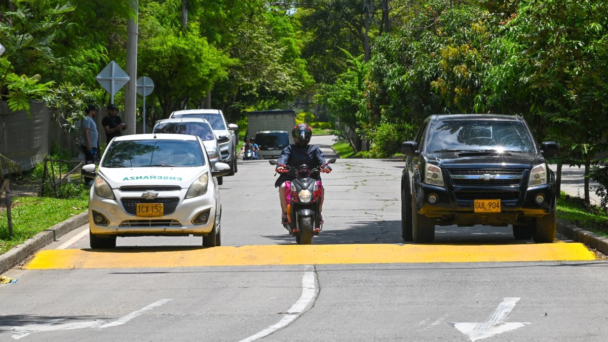 ¿Dónde se instalaron los 31 nuevos baches de velocidad en Cali para reducir los accidentes de tráfico? Esta es la estrategia de seguridad vial

 – Tinta clara