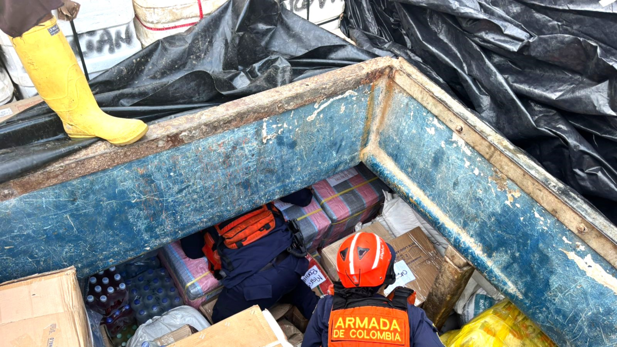 Incautan casi una tonelada valorada en 11 millones de dólares

 – Tinta clara
