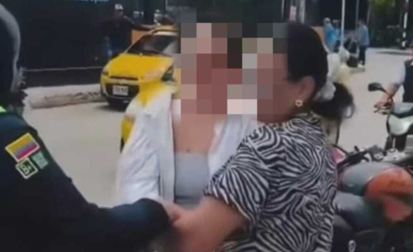 Madre e hija fueron capturadas por celebrar un acto satánico que terminó con el sacrificio de un perro

 – Tinta clara