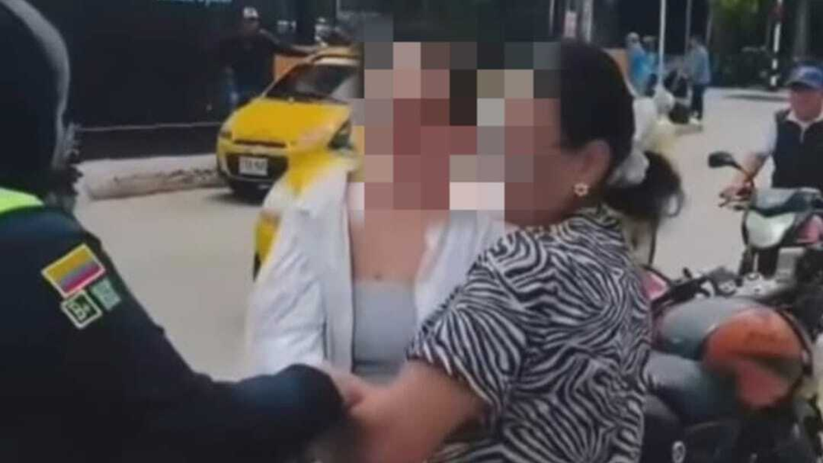 Madre e hija fueron capturadas por celebrar un acto satánico que terminó con el sacrificio de un perro

 – Tinta clara