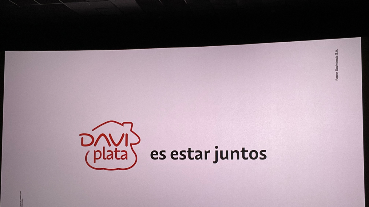 Comienza con tarjeta de crédito sin cargo por manejo y ahorros de bolsillo al 8,25%

 – Tinta clara