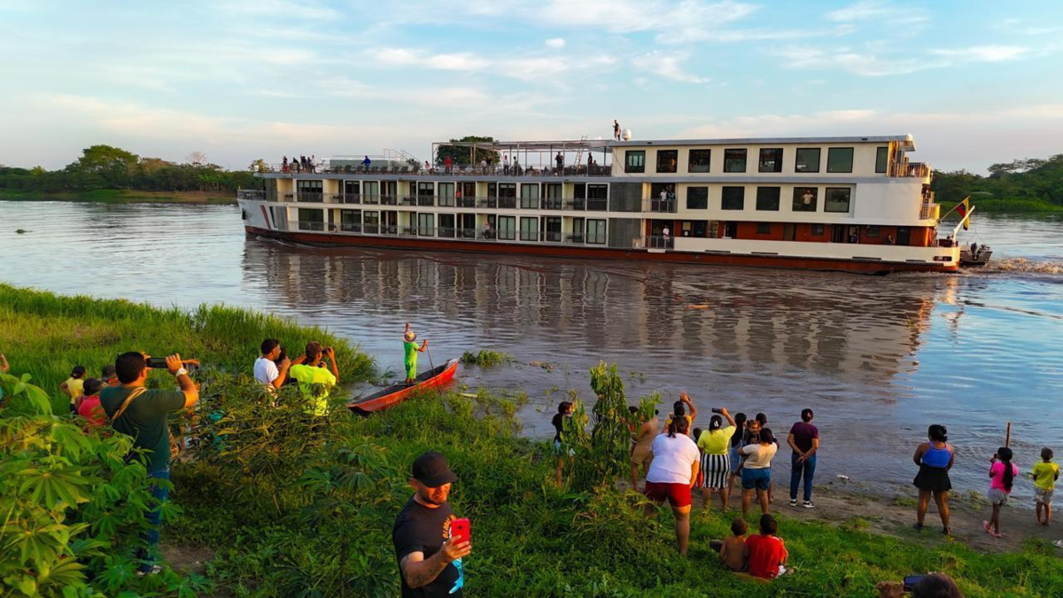 Nueva embarcación de lujo zarpará en 20 días por el Magdalena y consolida a Bolívar como epicentro del turismo fluvial en Colombia

 – Tinta clara