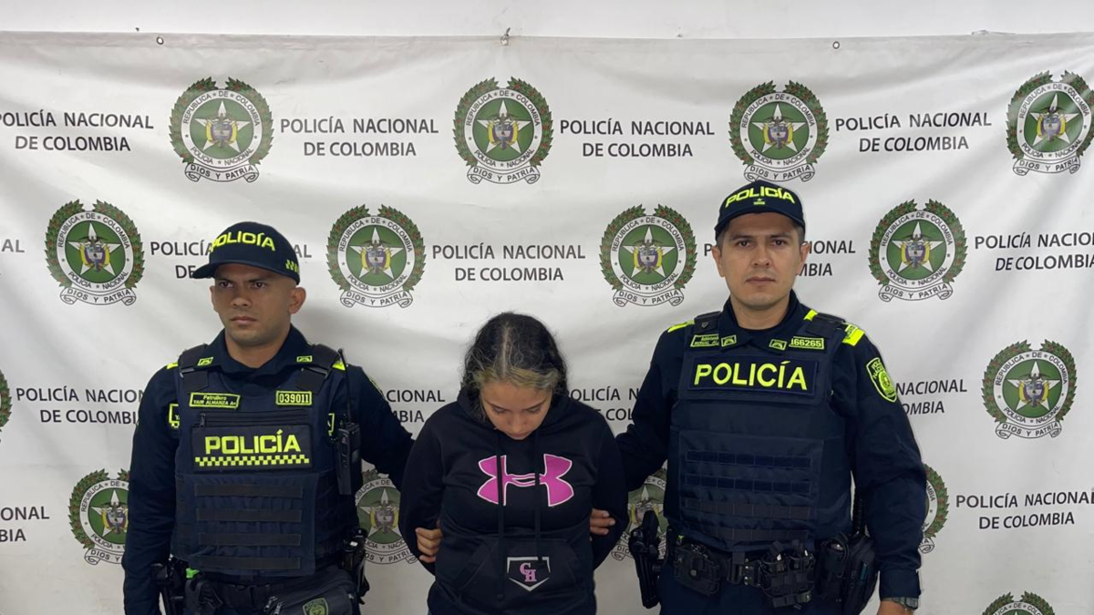 Cayó alias Yenny, considerada la ‘reina’ de los ingresos criminales en Itagüí

 – Tinta clara